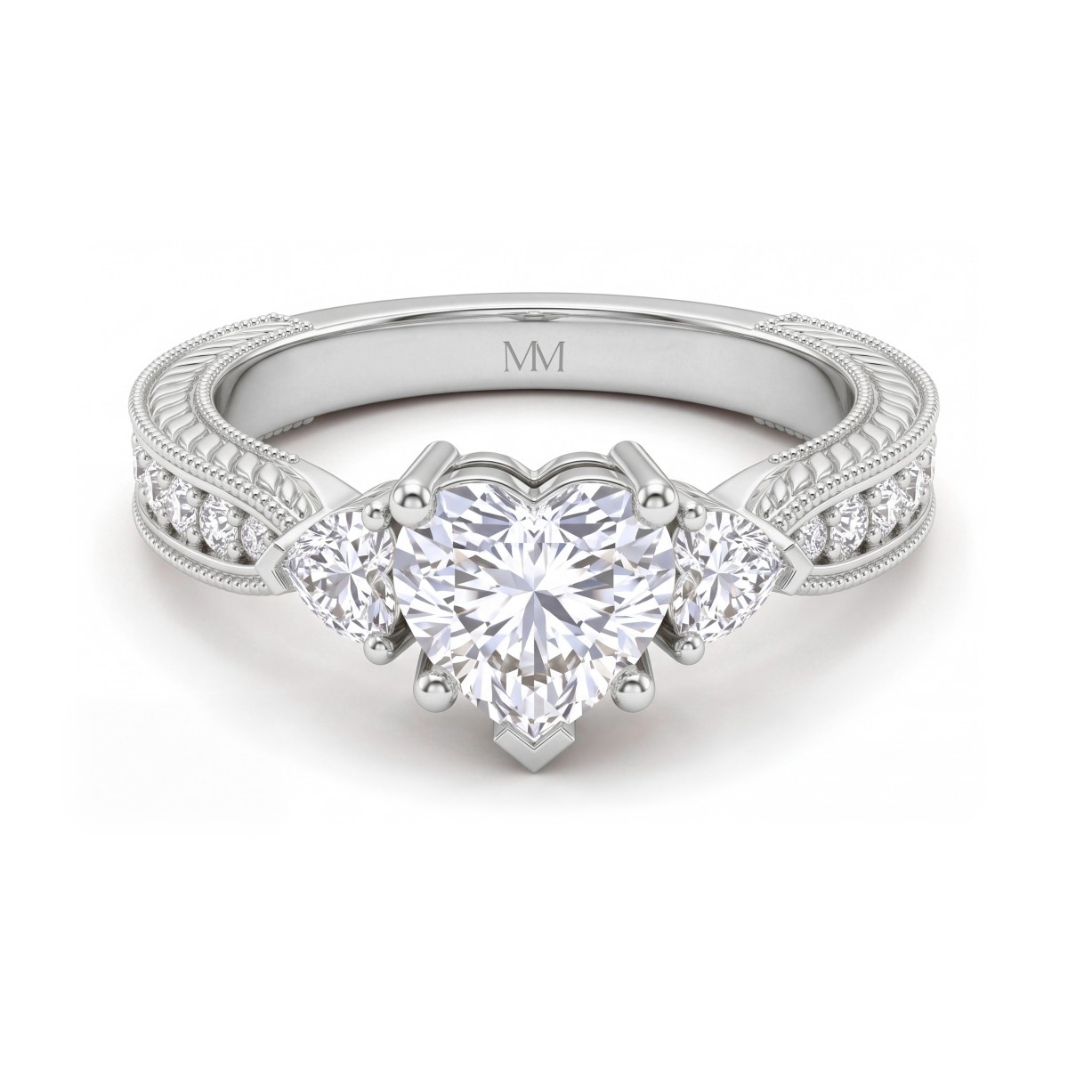 Cherie - Bague en moissanite taille cœur avec pierres latérales en forme de cœur