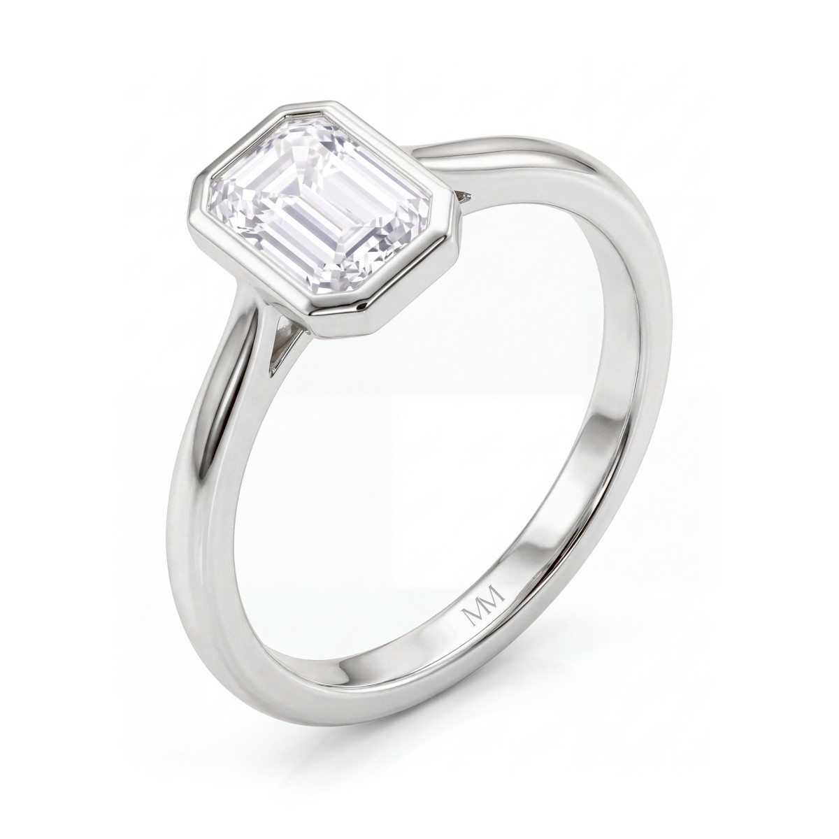Esme - Bague solitaire en moissanite taille émeraude à serti clos