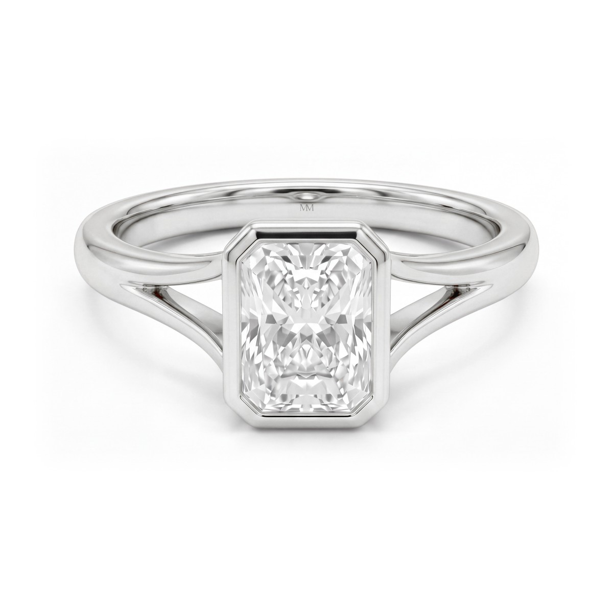 Linnea - Bague solitaire en moissanite taille radiant avec serti clos et corps de bague dédoublé