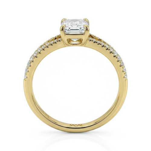 Emelise - Bague en moissanite taille émeraude avec corps de bague dédoublé et pierres latérales