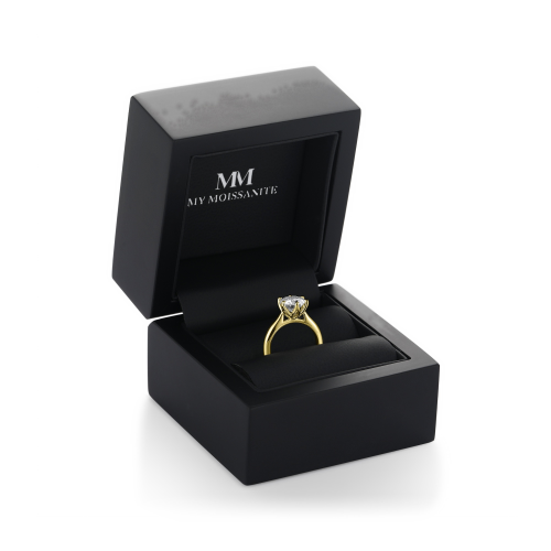 Yulia - Bague solitaire en moissanite au sertissage tulipe