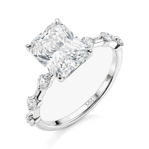 Isla - Bague en moissanite taille radiant avec pierres latérales