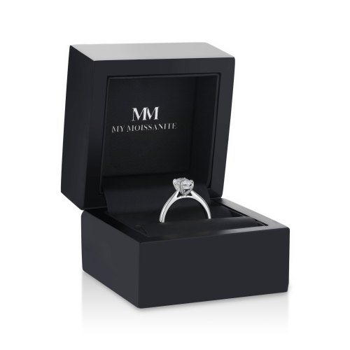 Lustra – Bague solitaire ornée d’une moissanite taille radiant