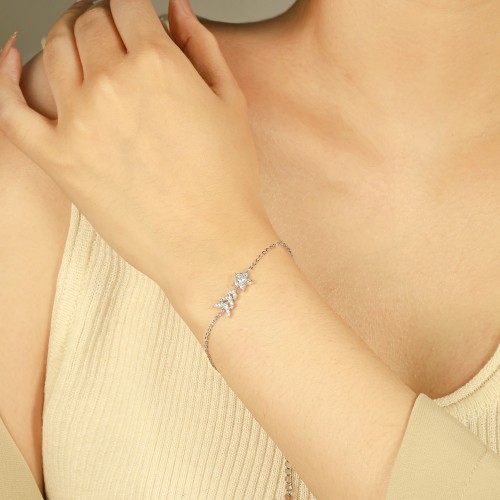 Stellaris - Bracelet réglable avec charm étoile en moissanite et serti pavé