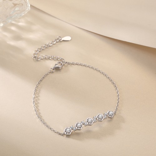 Octet - Bracelet en moissanite à serti clos hexagonal avec chaîne réglable